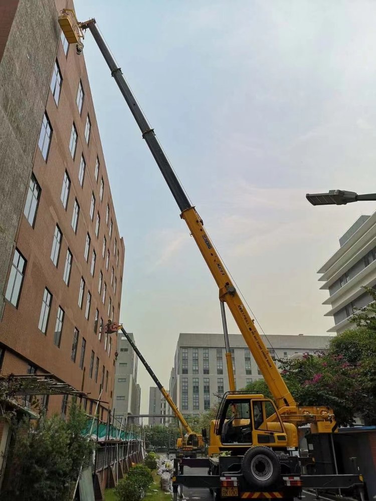 山东汽车吊出租哪家好，选择最靠谱的服务商指南