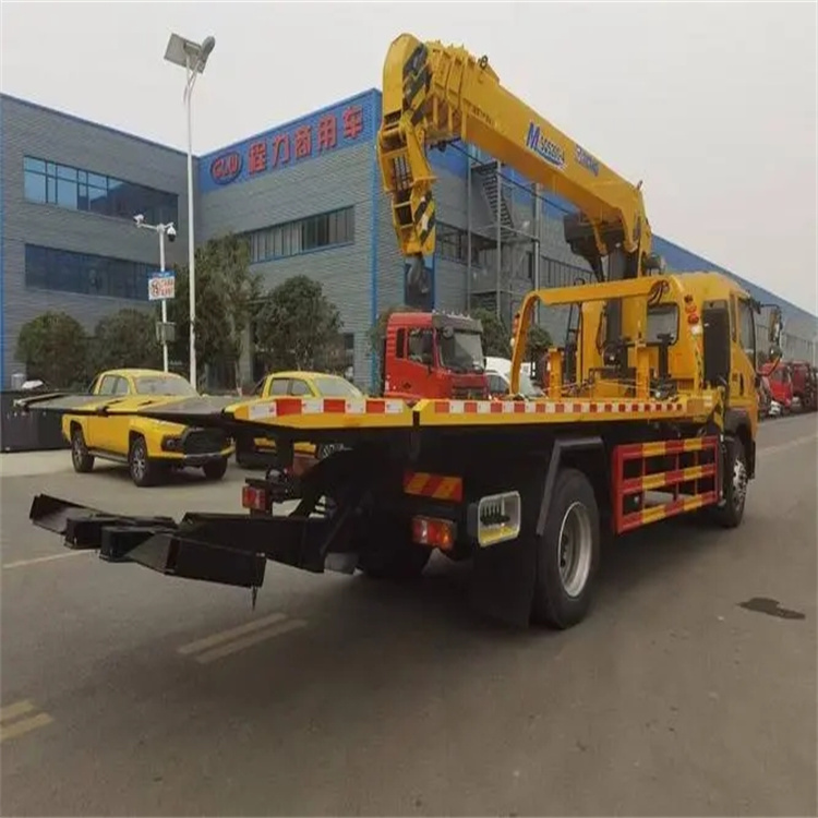 山东附近小随车吊出租电话，轻松解决搬运烦恼