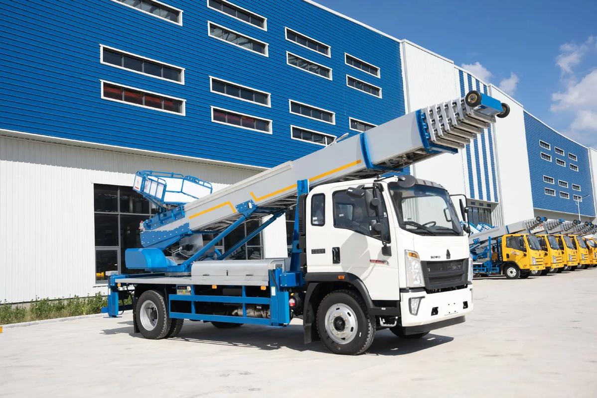 山东出租云梯车高空作业车 建筑垃圾搬运