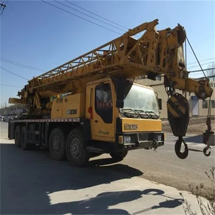 山东哪里有专业吊车出租